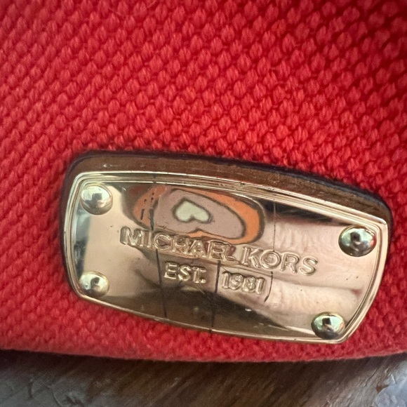 Michael Kors Red and White Shoulder Bag with Gold Accents - Picture 2 of 10